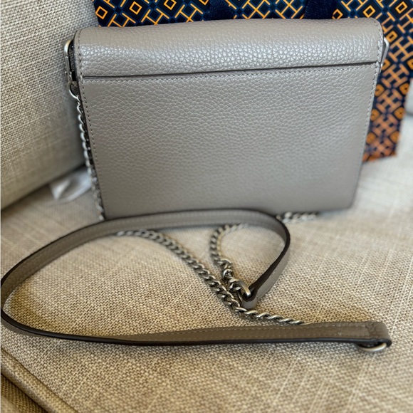 TORY BURCH BRITTEN CHAIN WALLET CROSSBODY NWT SOLD - Picture 14 of 16
